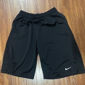 Nike dri-fit mens athletic shorts size M/M